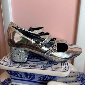 New Look Silver Metallic Mary Jane Heels